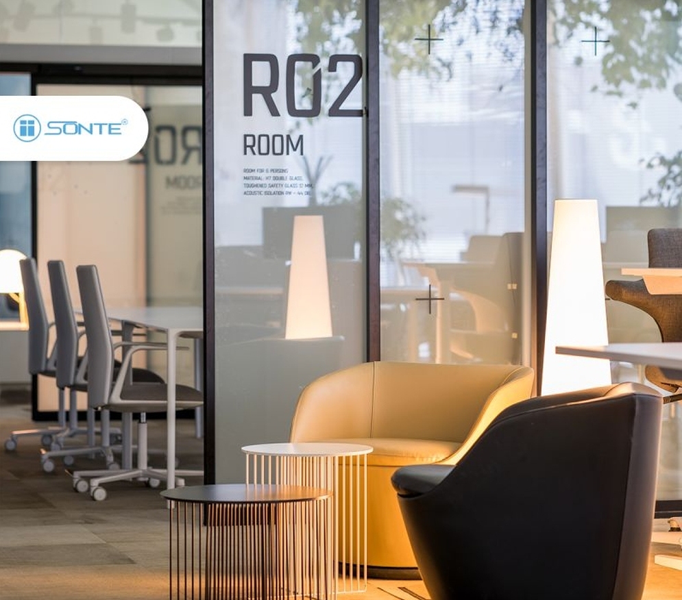 Diese schaltbare Smartfilm Classic Folie ist im Bürobereich einer Bank oder einer Versicherung installiert